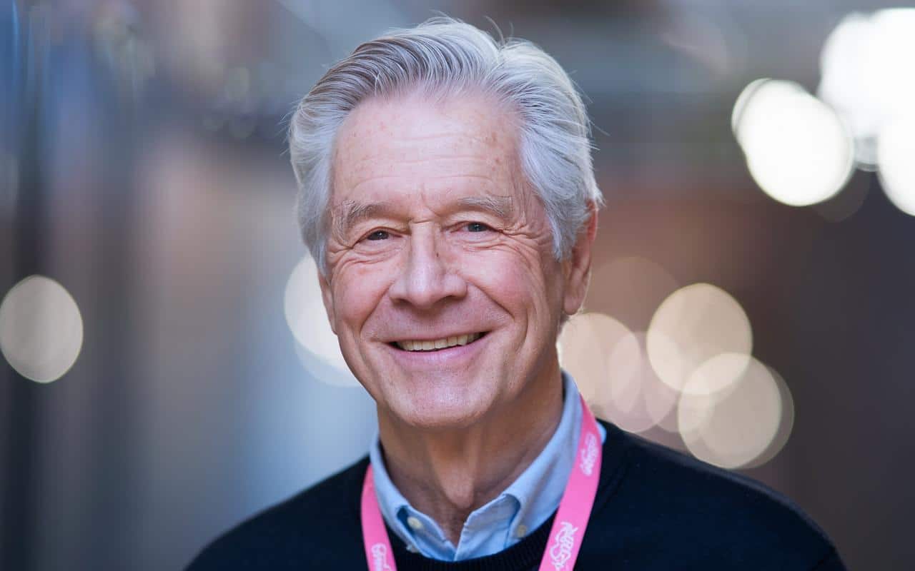 Comment l'intelligence artificielle : pourrait-elle redéfinir notre avenir ? Geoffrey Hinton exprime ses inquiétudes